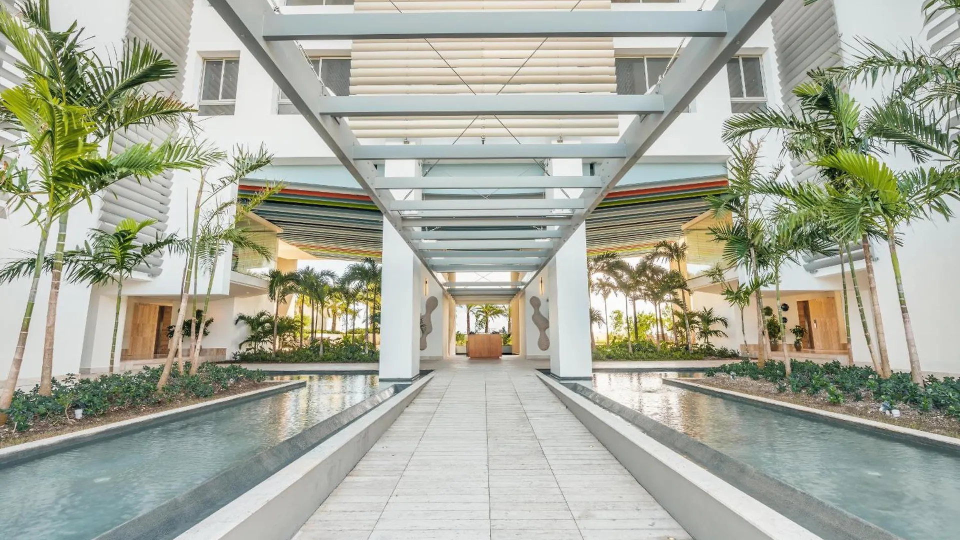 Modern Apartment In Exclusive Tower At Cap Cana Punta Cana
